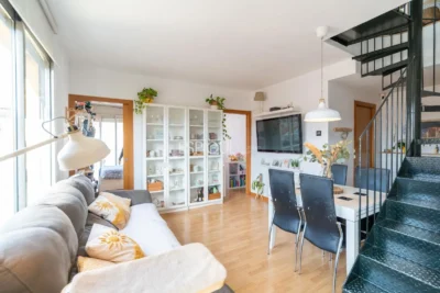 Ático Dúplex con Terraza en Salt