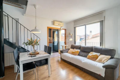 Ático Dúplex con Terraza en Salt