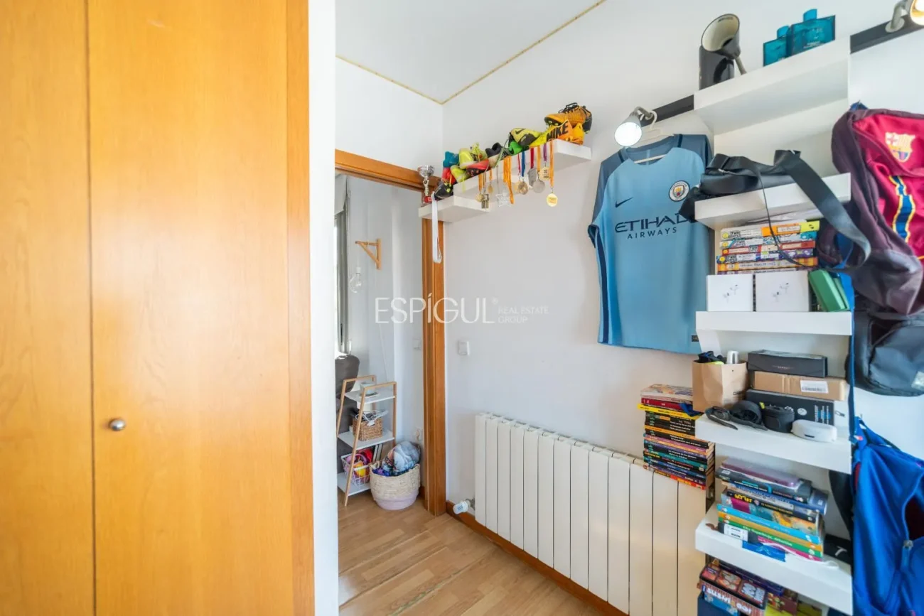 Ático Dúplex con Terraza en Salt