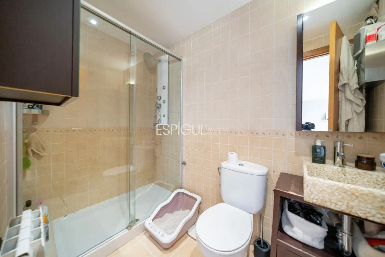 Ático Dúplex con Terraza en Salt