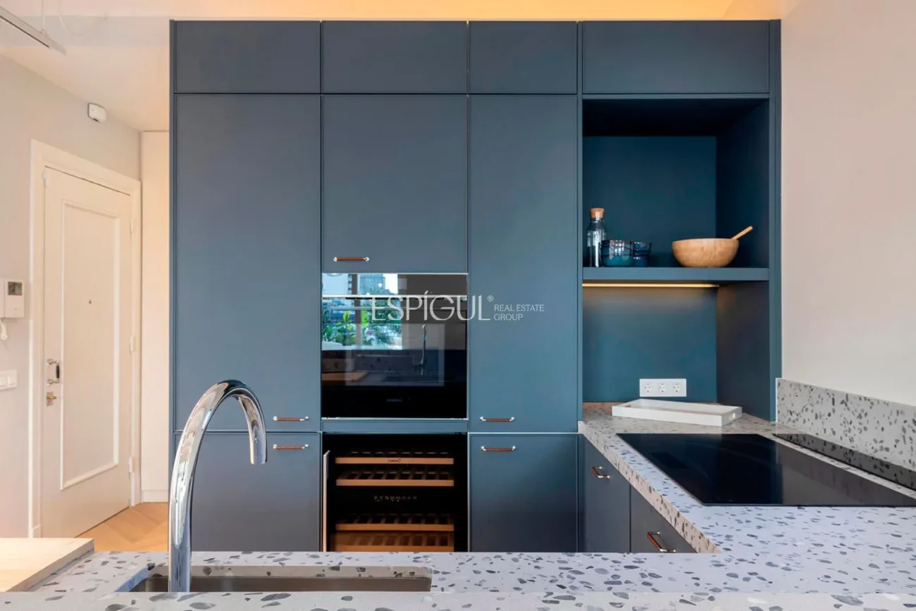 Ático dúplex con terraza en venta en Eixample Dret