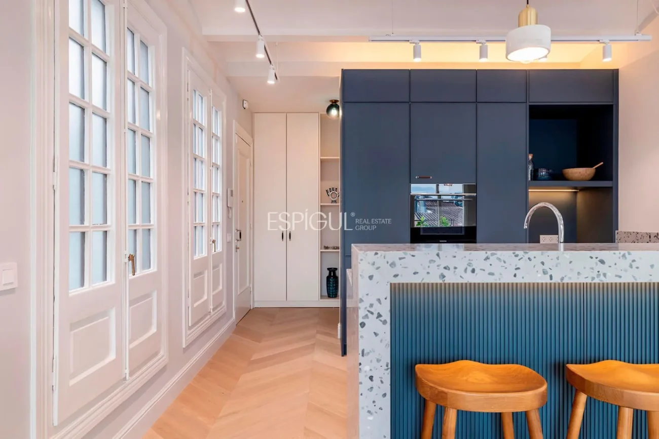 Ático dúplex con terraza en venta en Eixample Dret