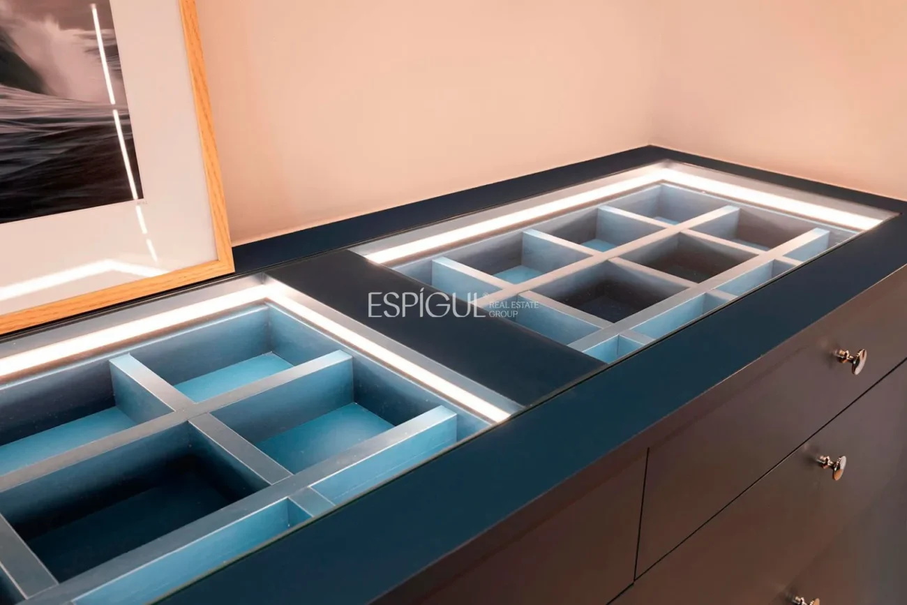 Ático dúplex con terraza en venta en Eixample Dret