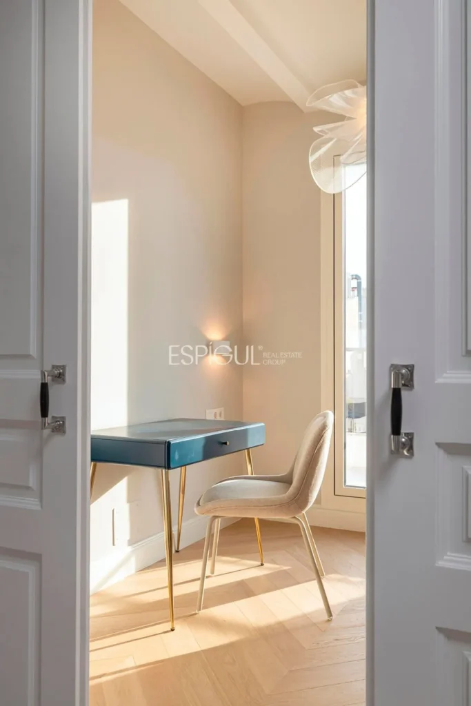 Ático dúplex con terraza en venta en Eixample Dret