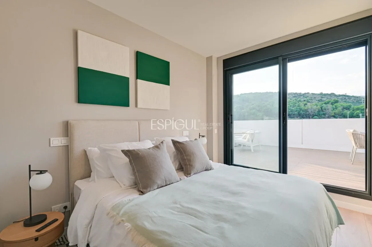 Ático dúplex de obra nueva en Montgat a 100 m del mar