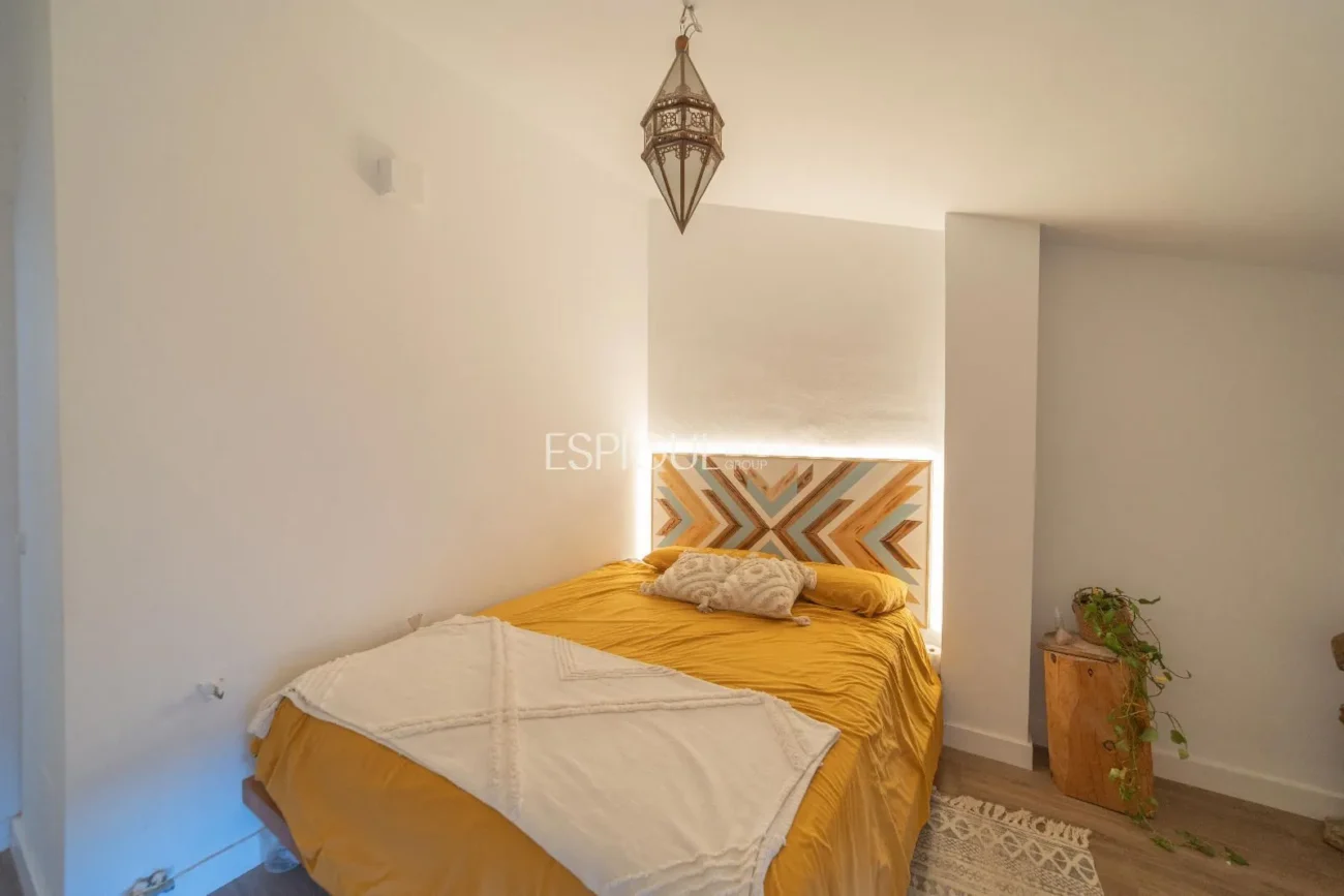 Ático dúplex exclusivo con terraza y encanto único