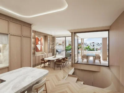 Продается пентхаус под ремонт в районе Херонимос