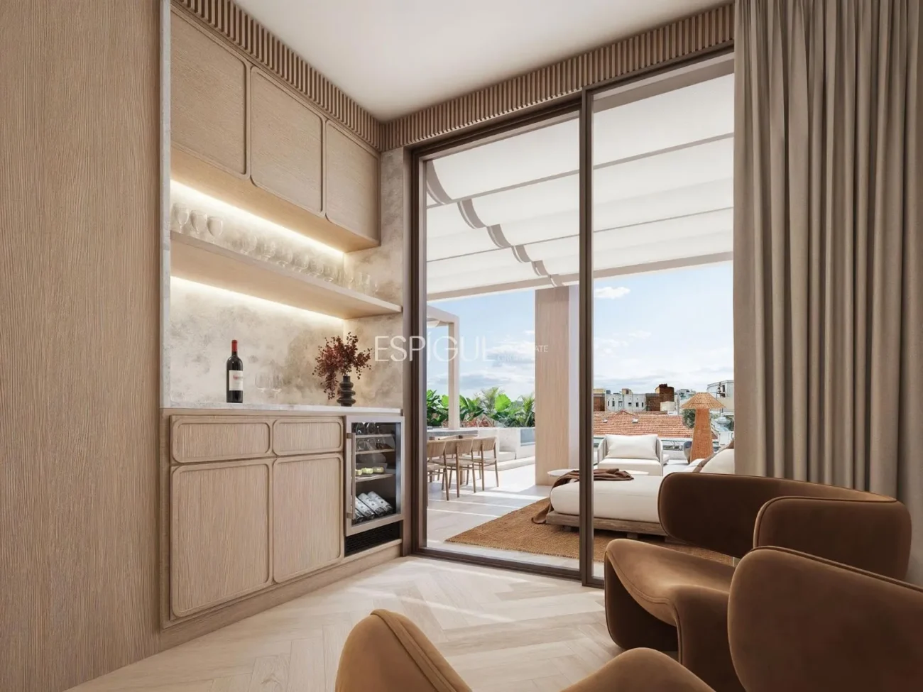 Продается пентхаус под ремонт в районе Херонимос