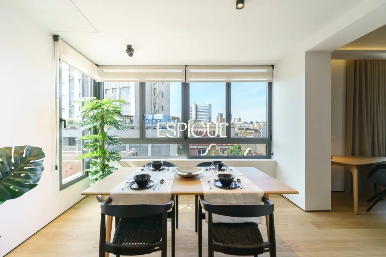 Penthouse exclusif à vendre avec terrasse rue Muntaner, Barcelone