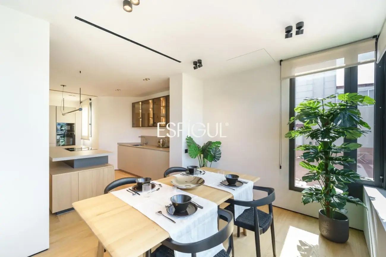 Penthouse exclusif à vendre avec terrasse rue Muntaner, Barcelone
