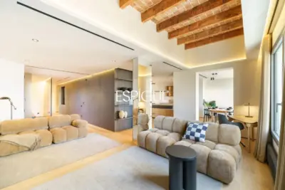 Penthouse exclusif à vendre avec terrasse rue Muntaner, Barcelone