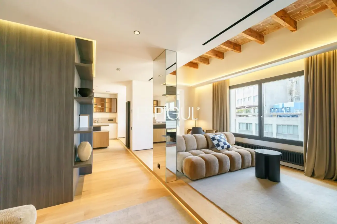 Penthouse exclusif à vendre avec terrasse rue Muntaner, Barcelone