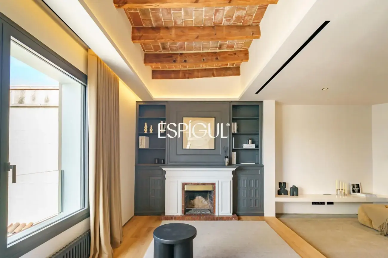 Penthouse exclusif à vendre avec terrasse rue Muntaner, Barcelone