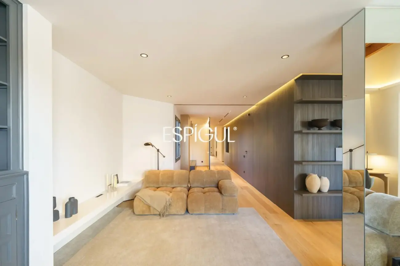 Penthouse exclusif à vendre avec terrasse rue Muntaner, Barcelone