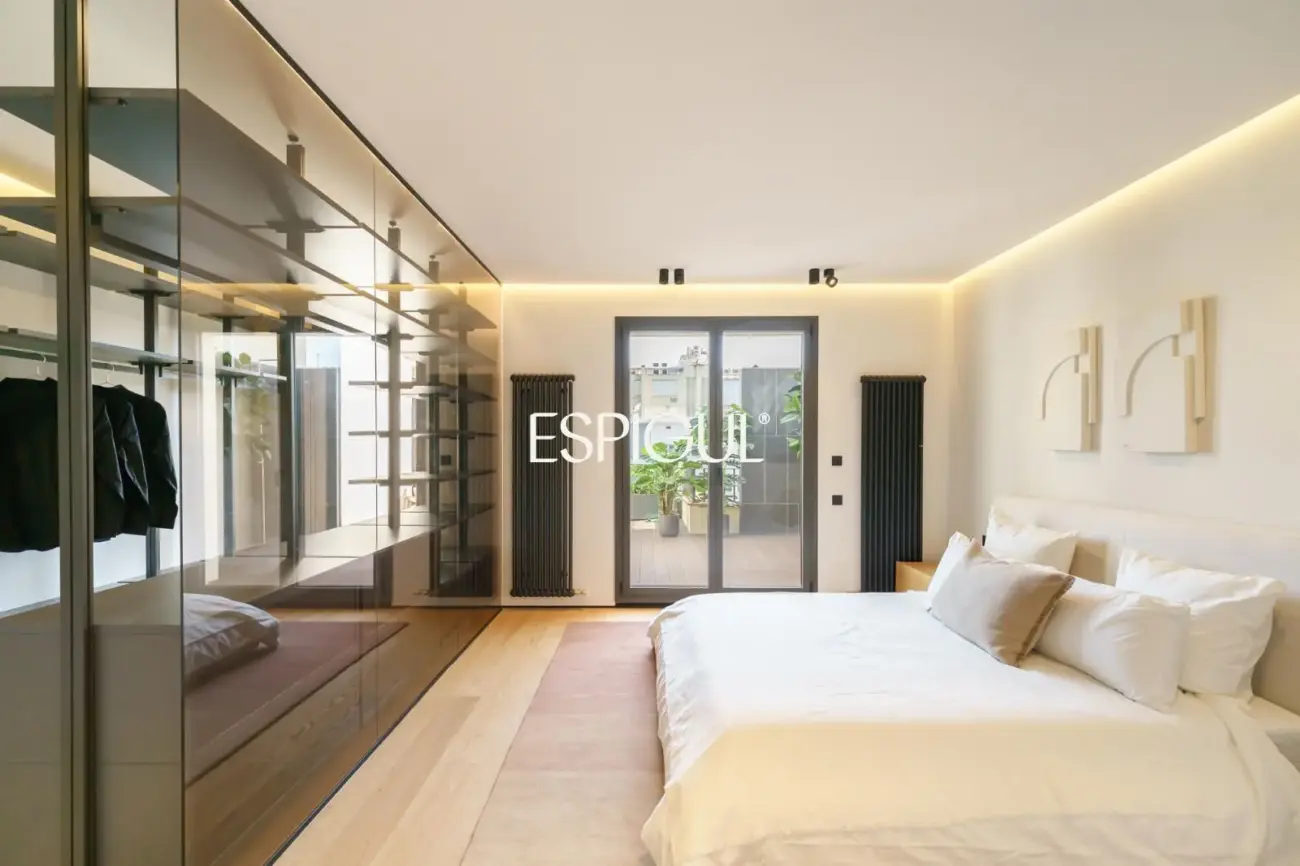 Penthouse exclusif à vendre avec terrasse rue Muntaner, Barcelone