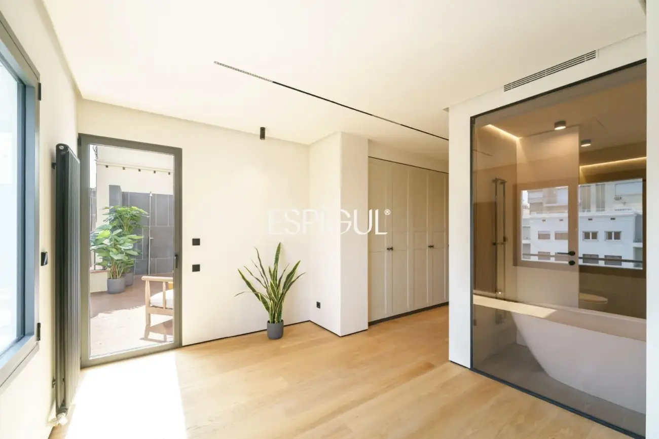 Penthouse exclusif à vendre avec terrasse rue Muntaner, Barcelone