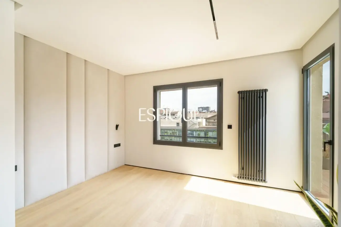 Penthouse exclusif à vendre avec terrasse rue Muntaner, Barcelone