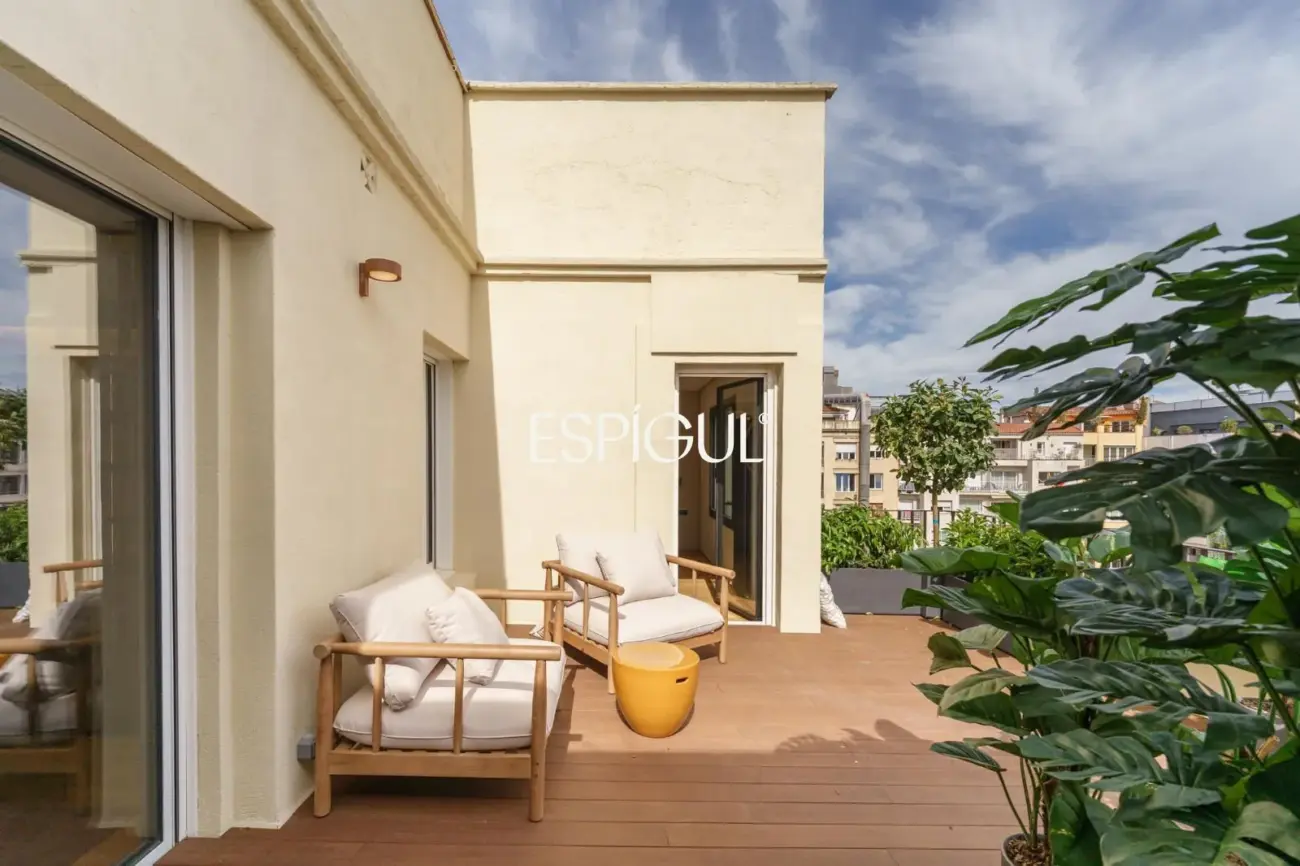 Penthouse exclusif à vendre avec terrasse rue Muntaner, Barcelone
