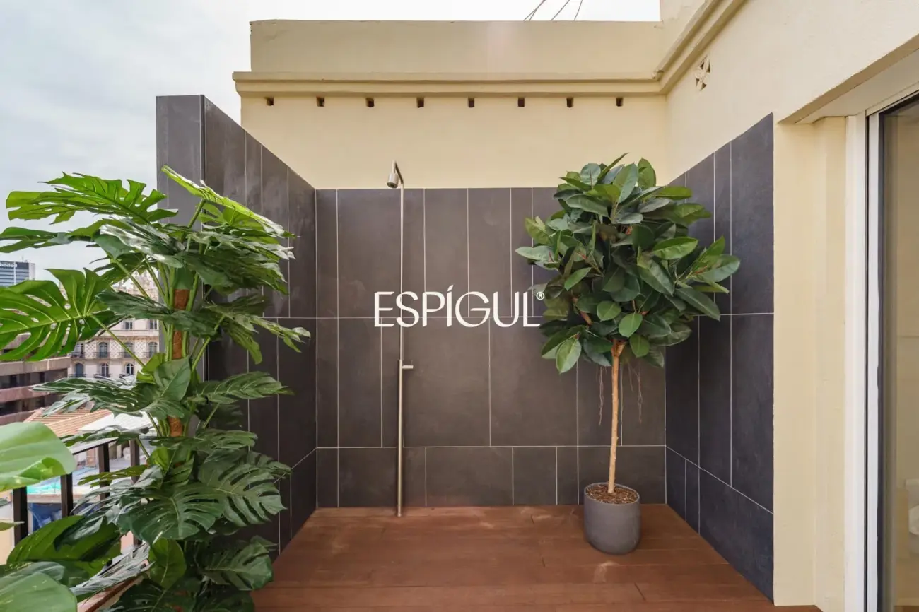 Penthouse exclusif à vendre avec terrasse rue Muntaner, Barcelone