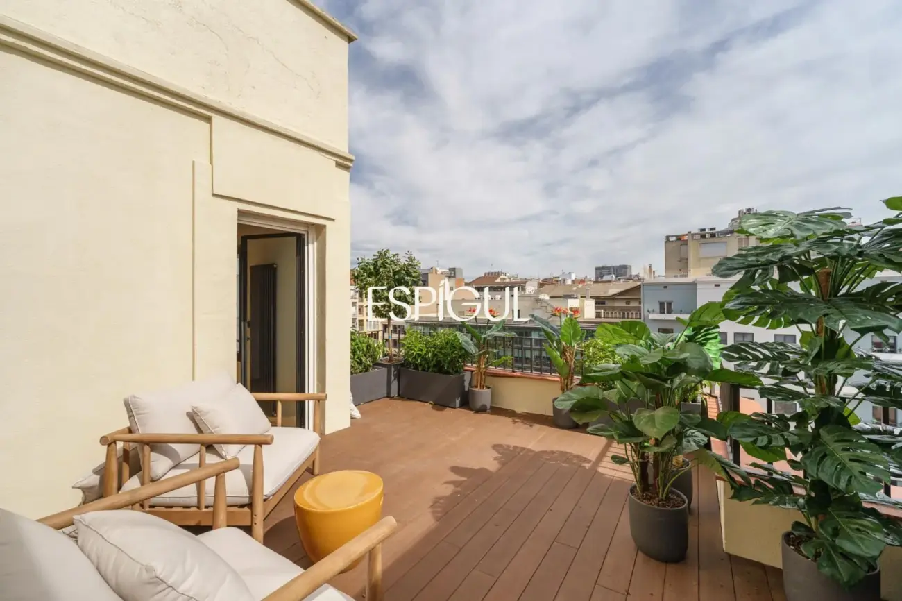 Penthouse exclusif à vendre avec terrasse rue Muntaner, Barcelone