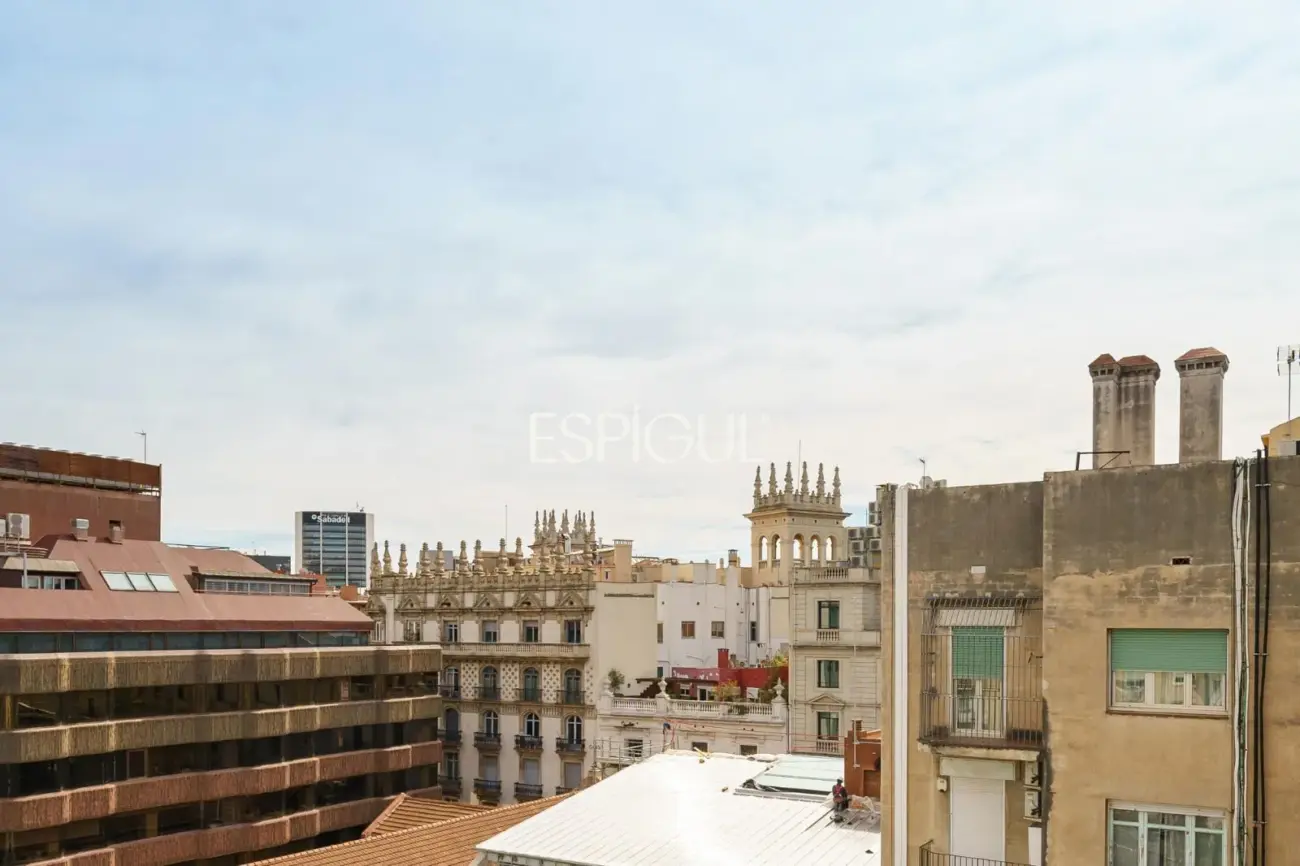 Penthouse exclusif à vendre avec terrasse rue Muntaner, Barcelone