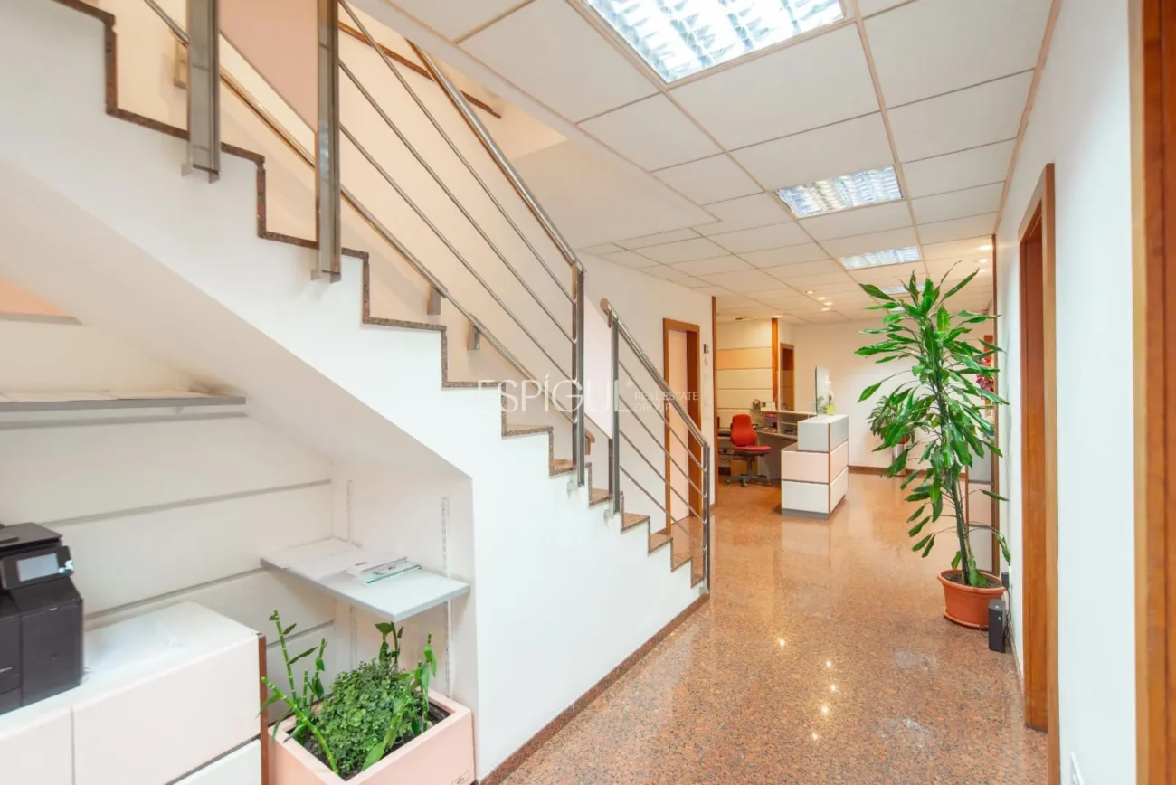 Àtic per reformar a Girona