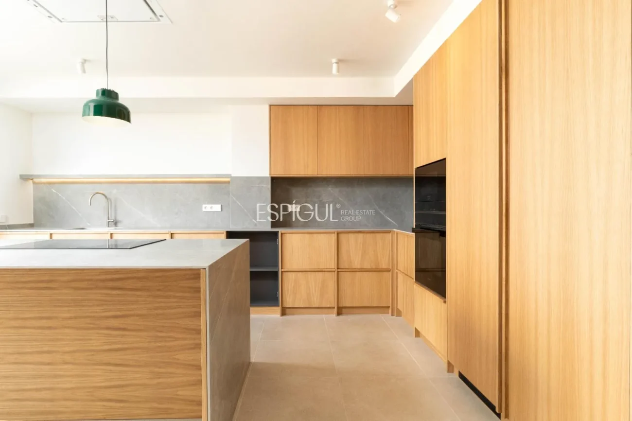 Ático único en Carrer Casp