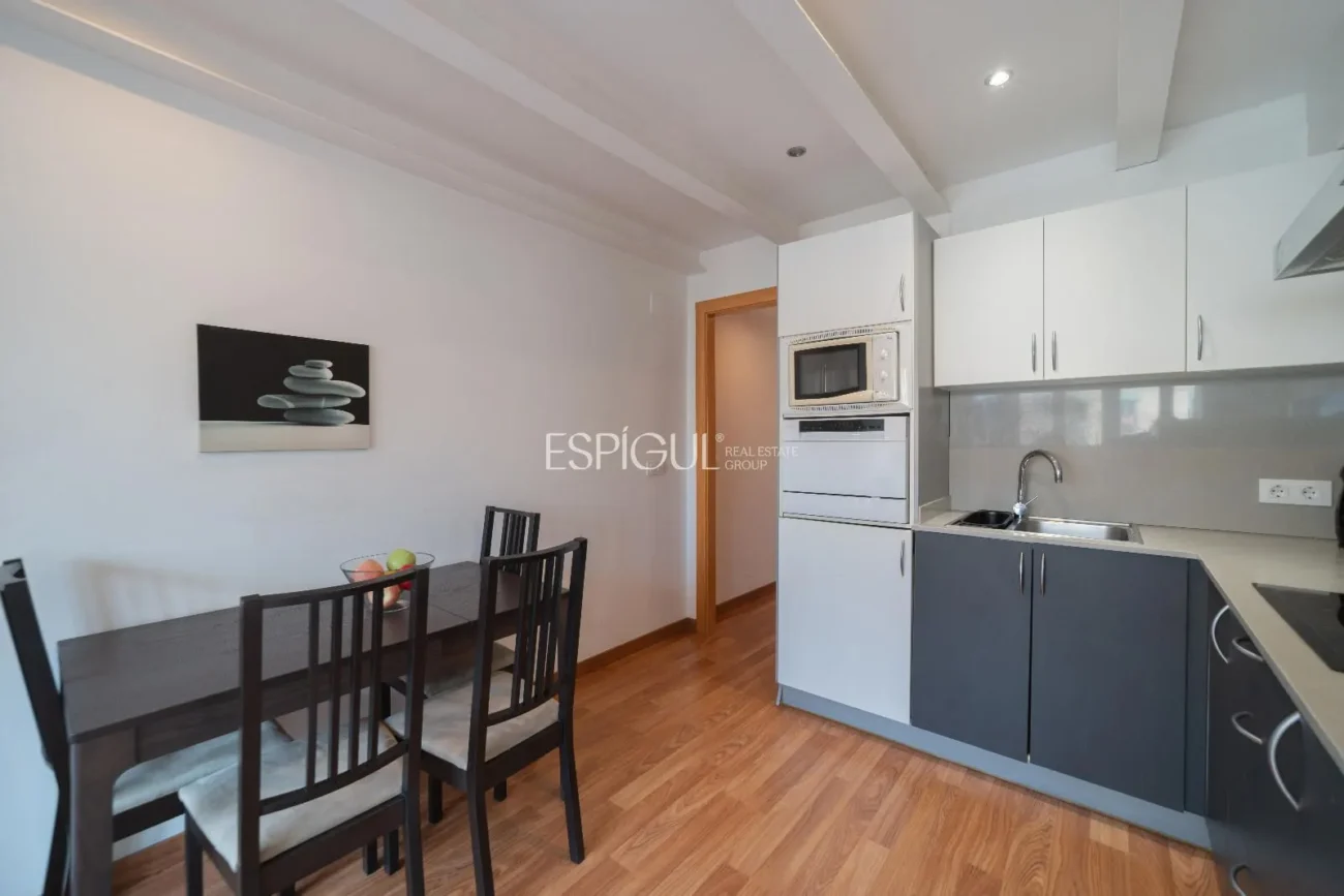 Block for Sale in the Heart of Rambla De Girona.