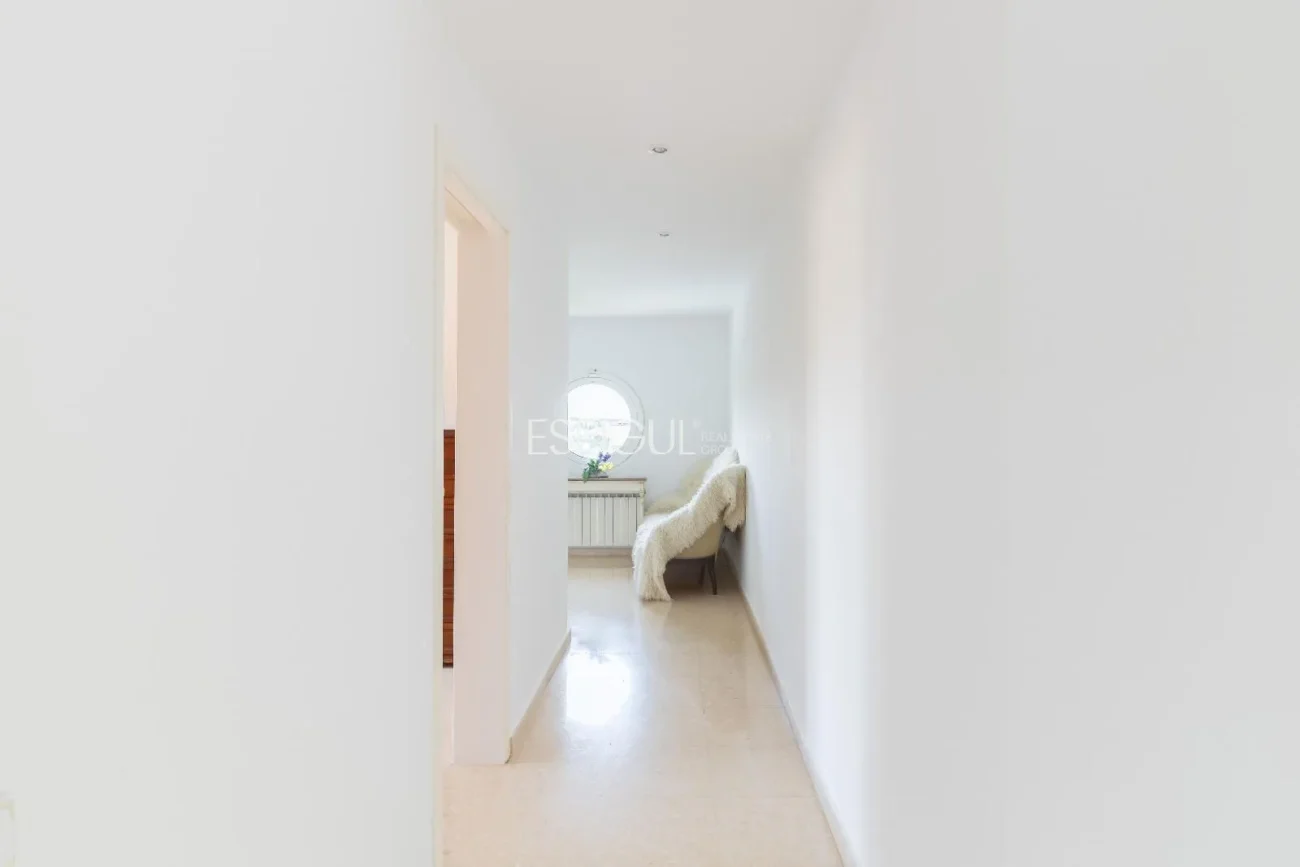 Schönes Haus mit 5 Schlafzimmern, Garten und Pool in Can Teixidó