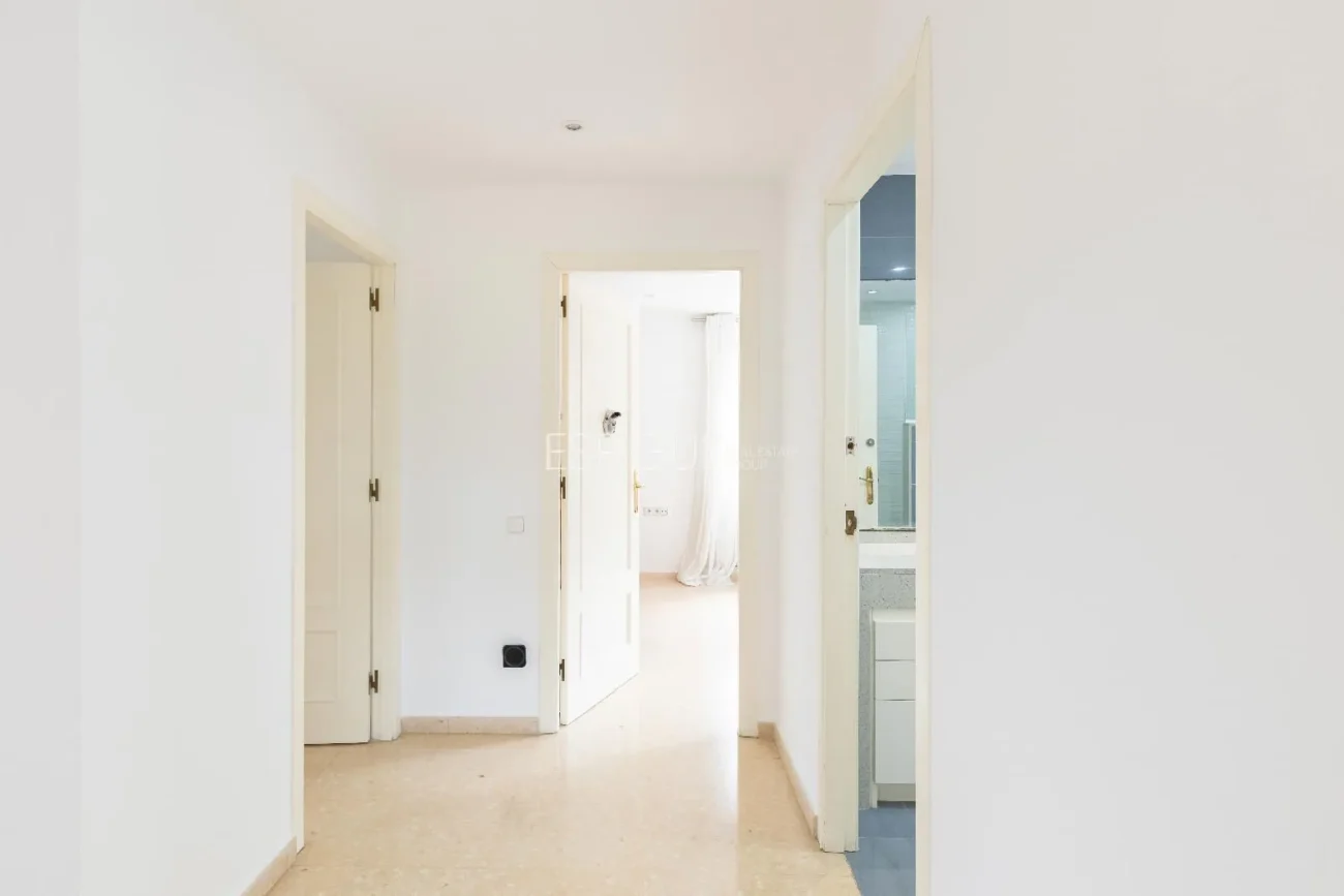 Schönes Haus mit 5 Schlafzimmern, Garten und Pool in Can Teixidó