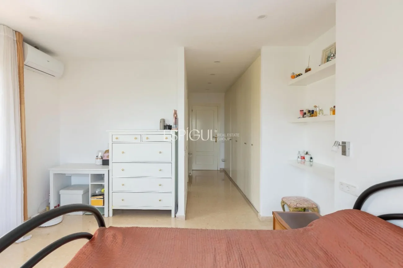 Schönes Haus mit 5 Schlafzimmern, Garten und Pool in Can Teixidó