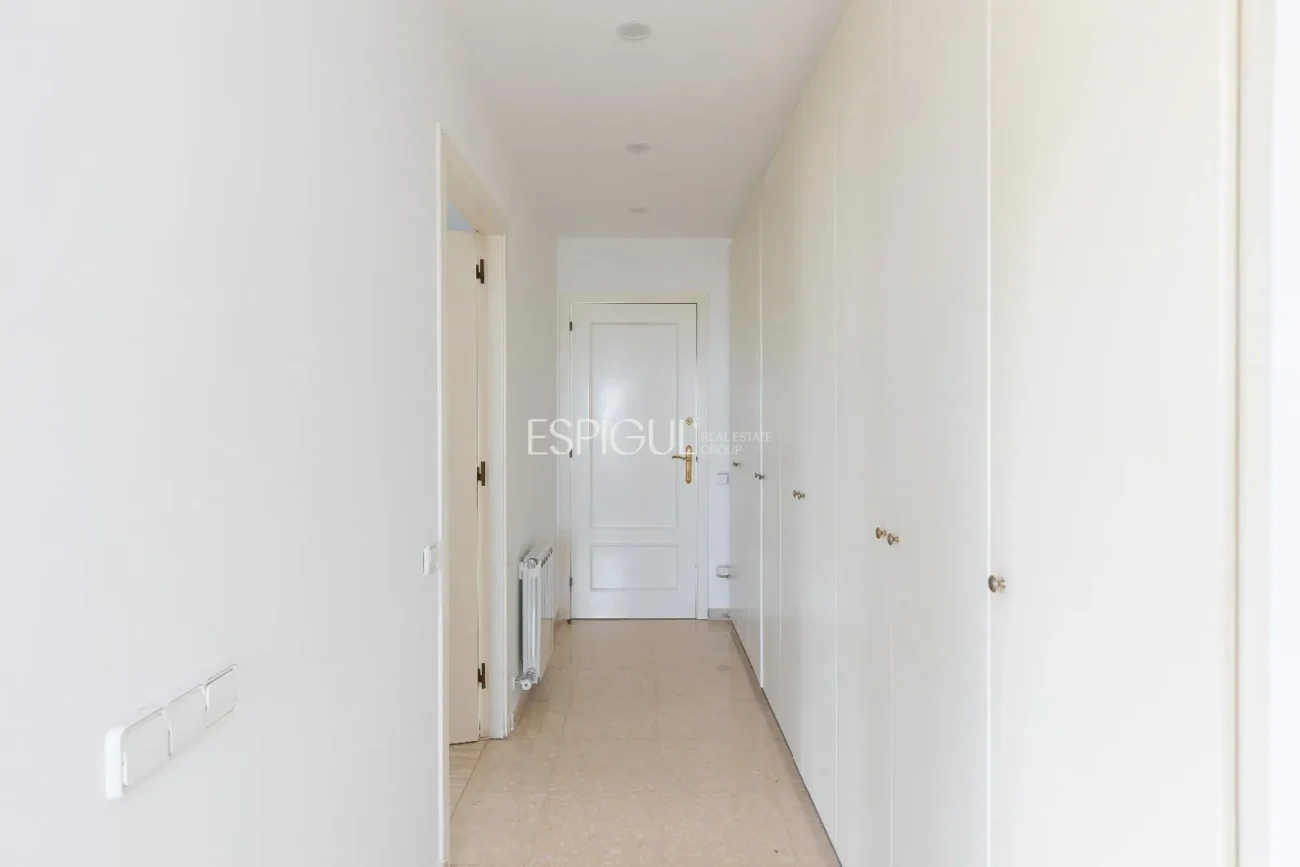 Schönes Haus mit 5 Schlafzimmern, Garten und Pool in Can Teixidó