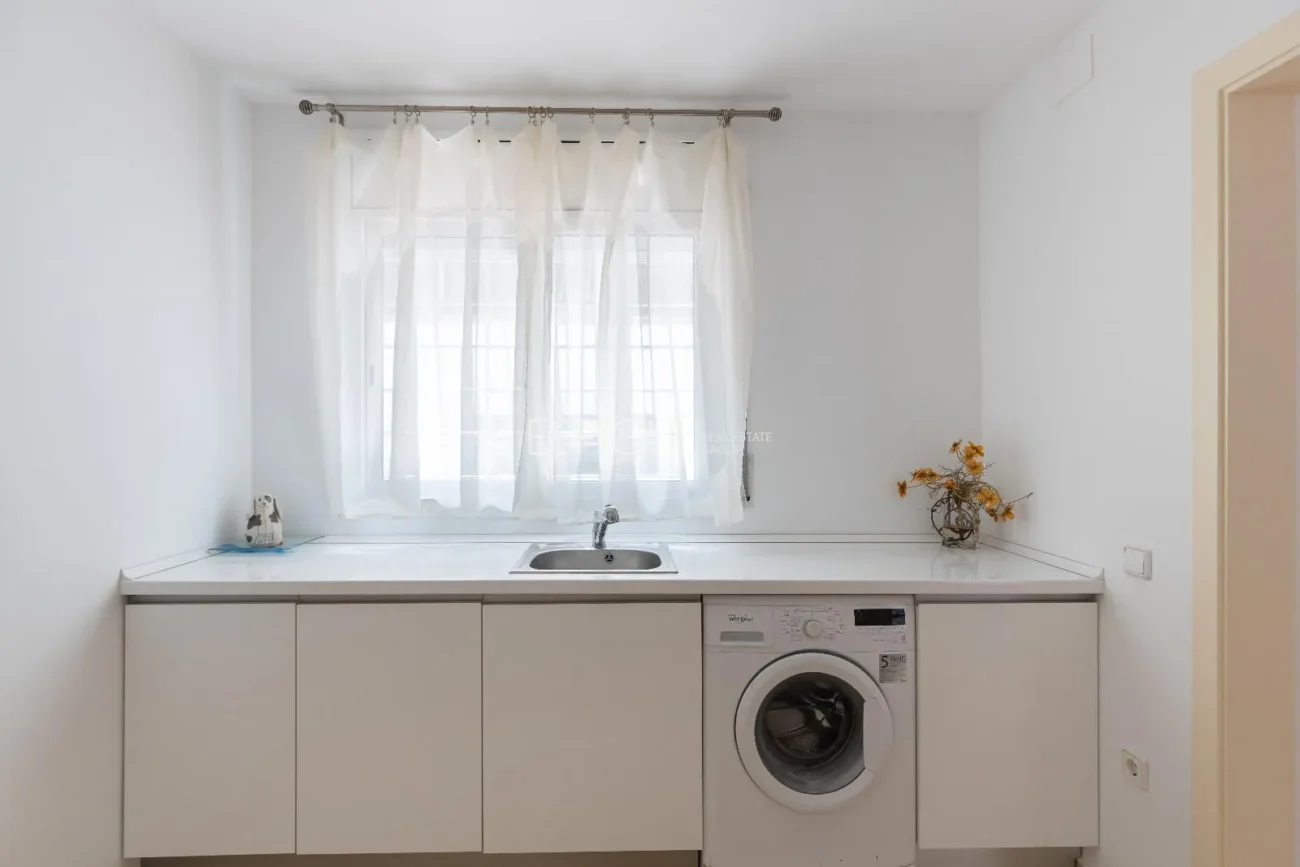 Schönes Haus mit 5 Schlafzimmern, Garten und Pool in Can Teixidó