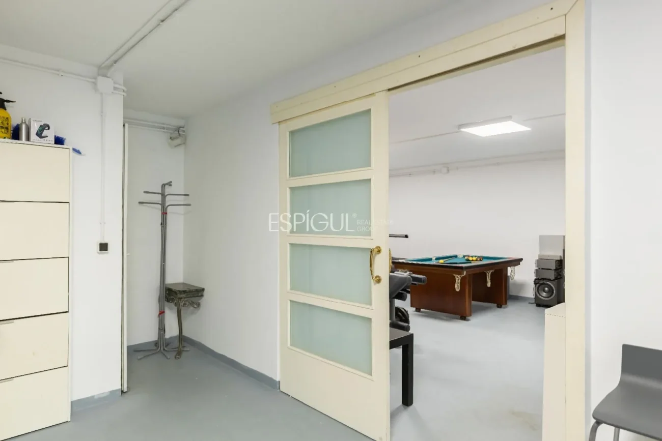 Schönes Haus mit 5 Schlafzimmern, Garten und Pool in Can Teixidó