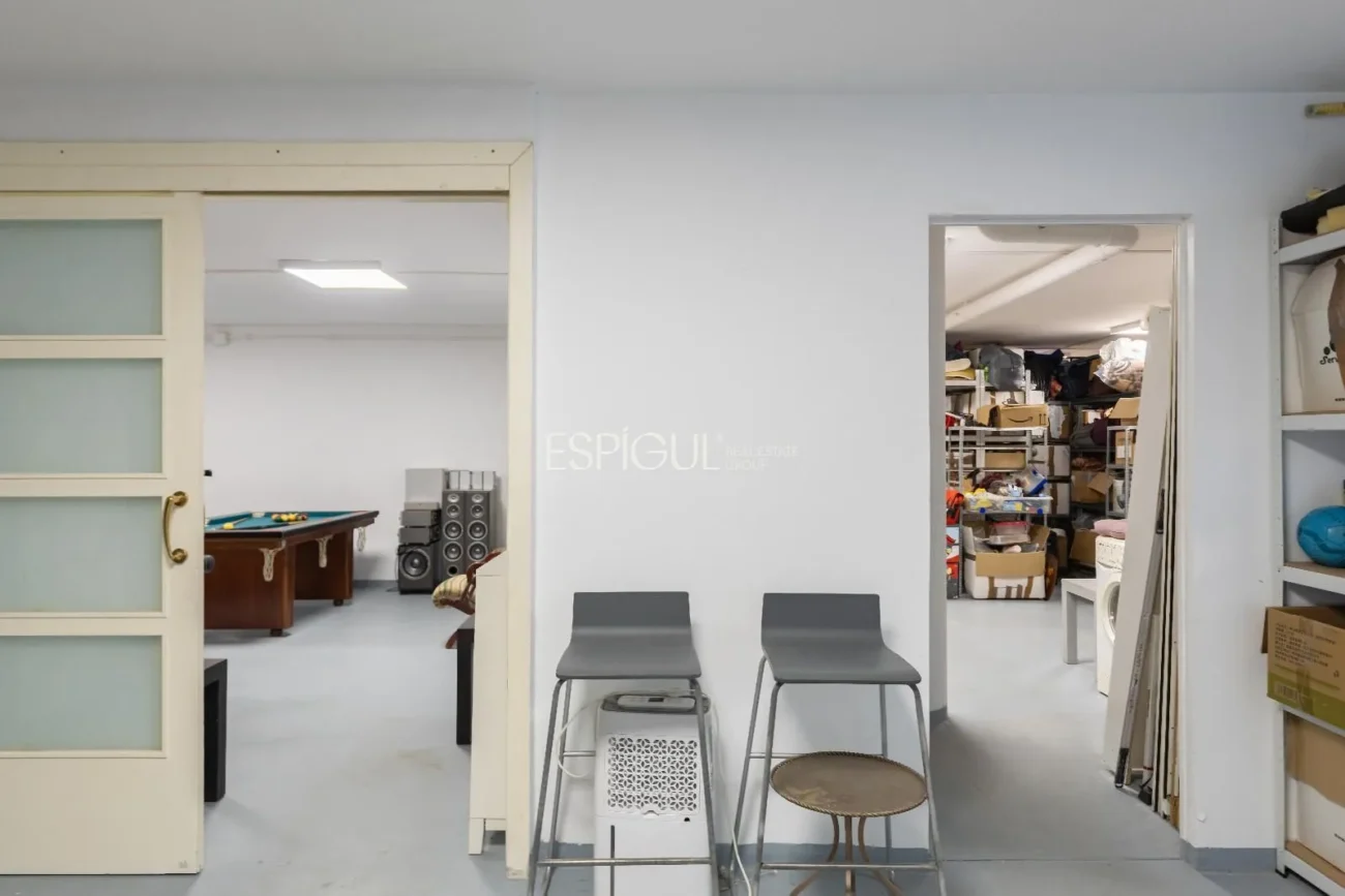 Schönes Haus mit 5 Schlafzimmern, Garten und Pool in Can Teixidó