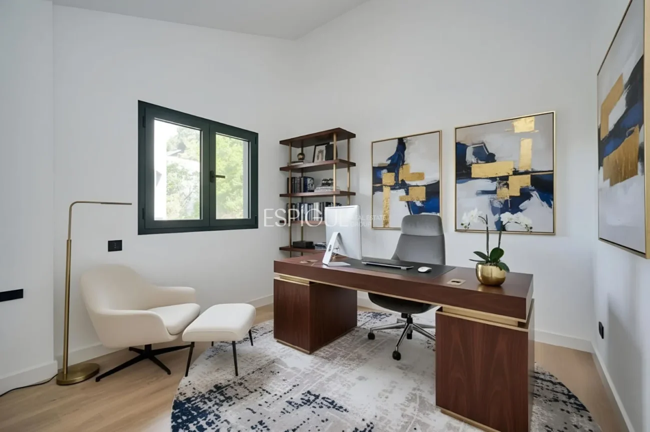 Bonita casa de obra nueva con espectaculares vistas en Vallromanes