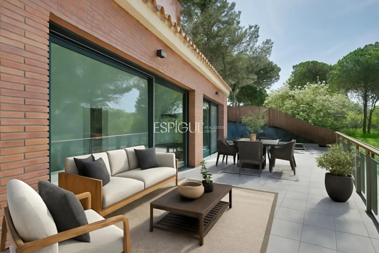 Bonita casa de obra nueva con espectaculares vistas en Vallromanes