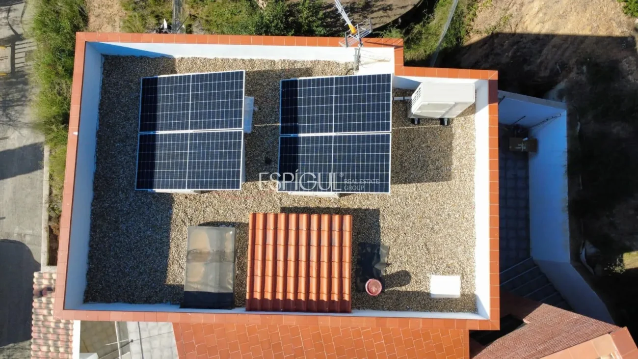 Bonita casa de obra nueva con espectaculares vistas en Vallromanes
