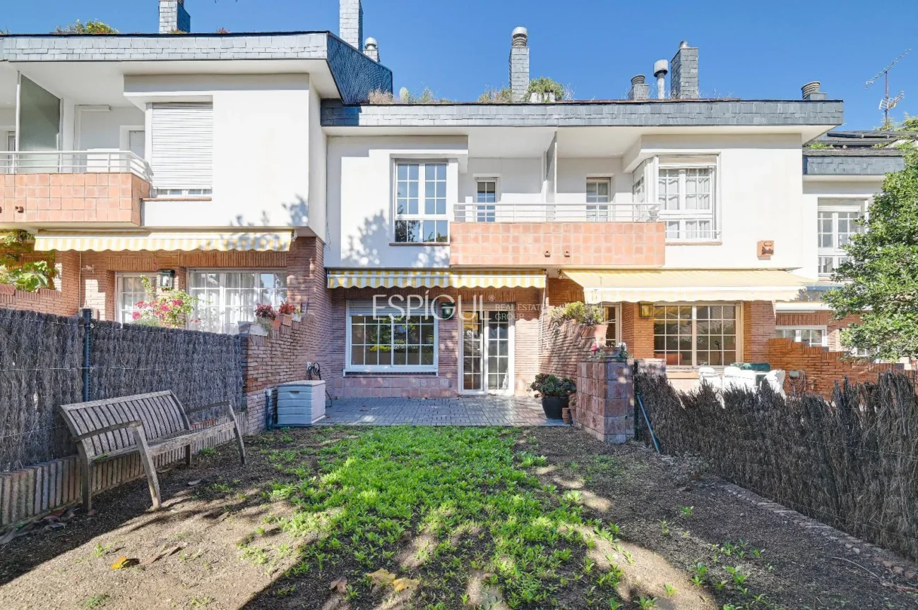 Casa Adosada en venta en Eixample