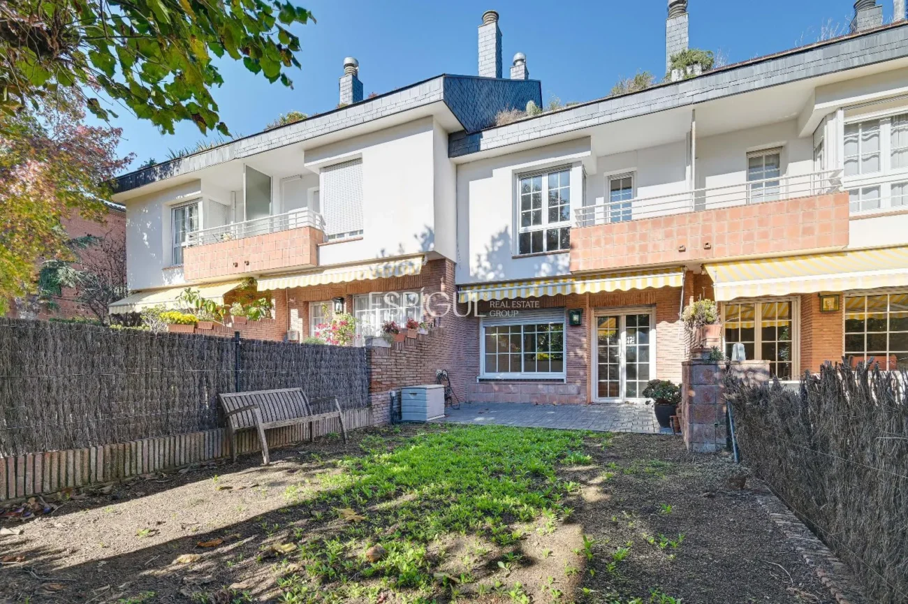 Casa Adosada en venta en Eixample