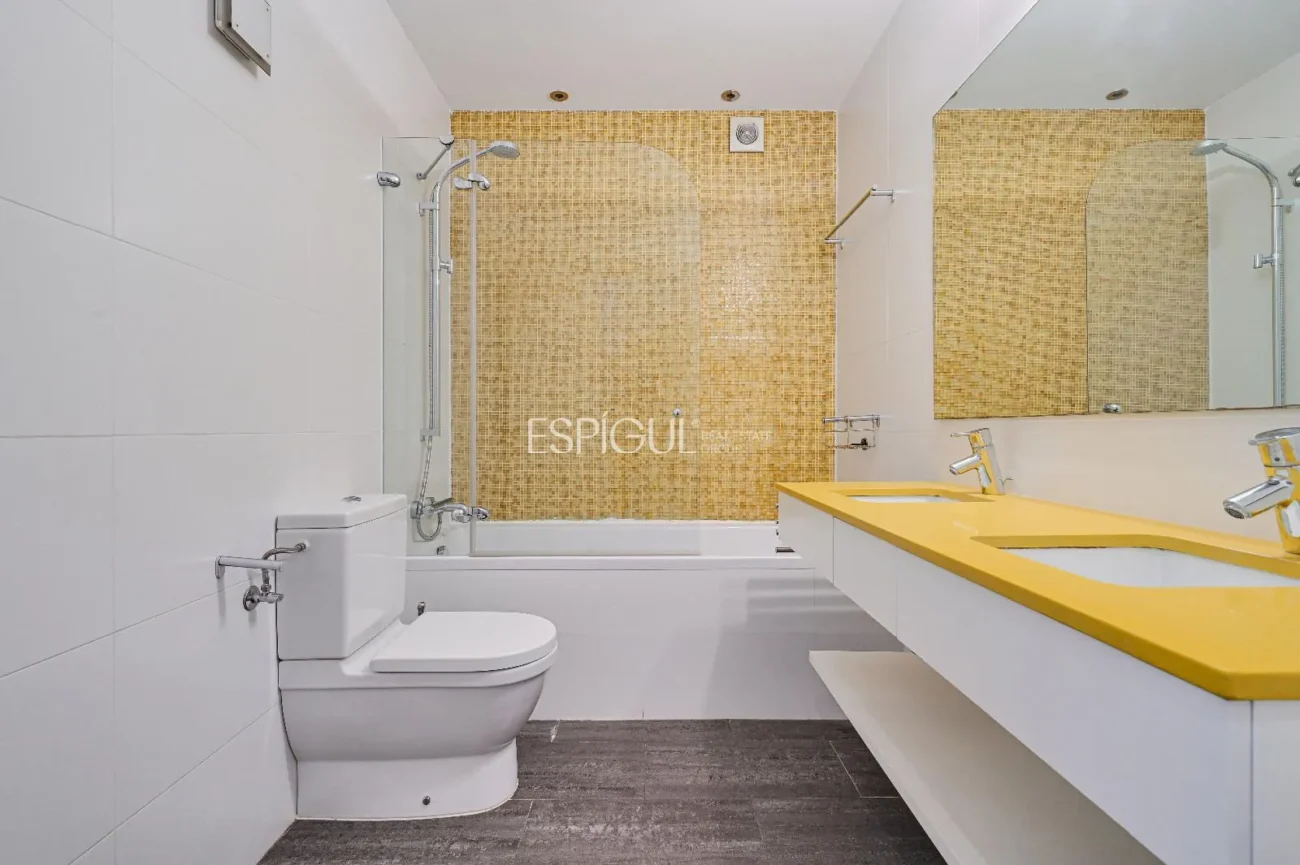 Casa Adosada en venta en Eixample