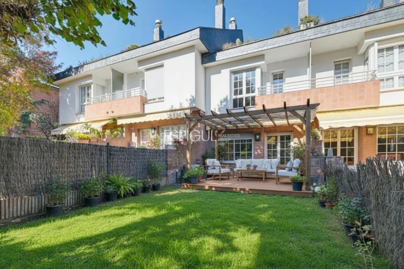 Casa Adosada en venta en Eixample
