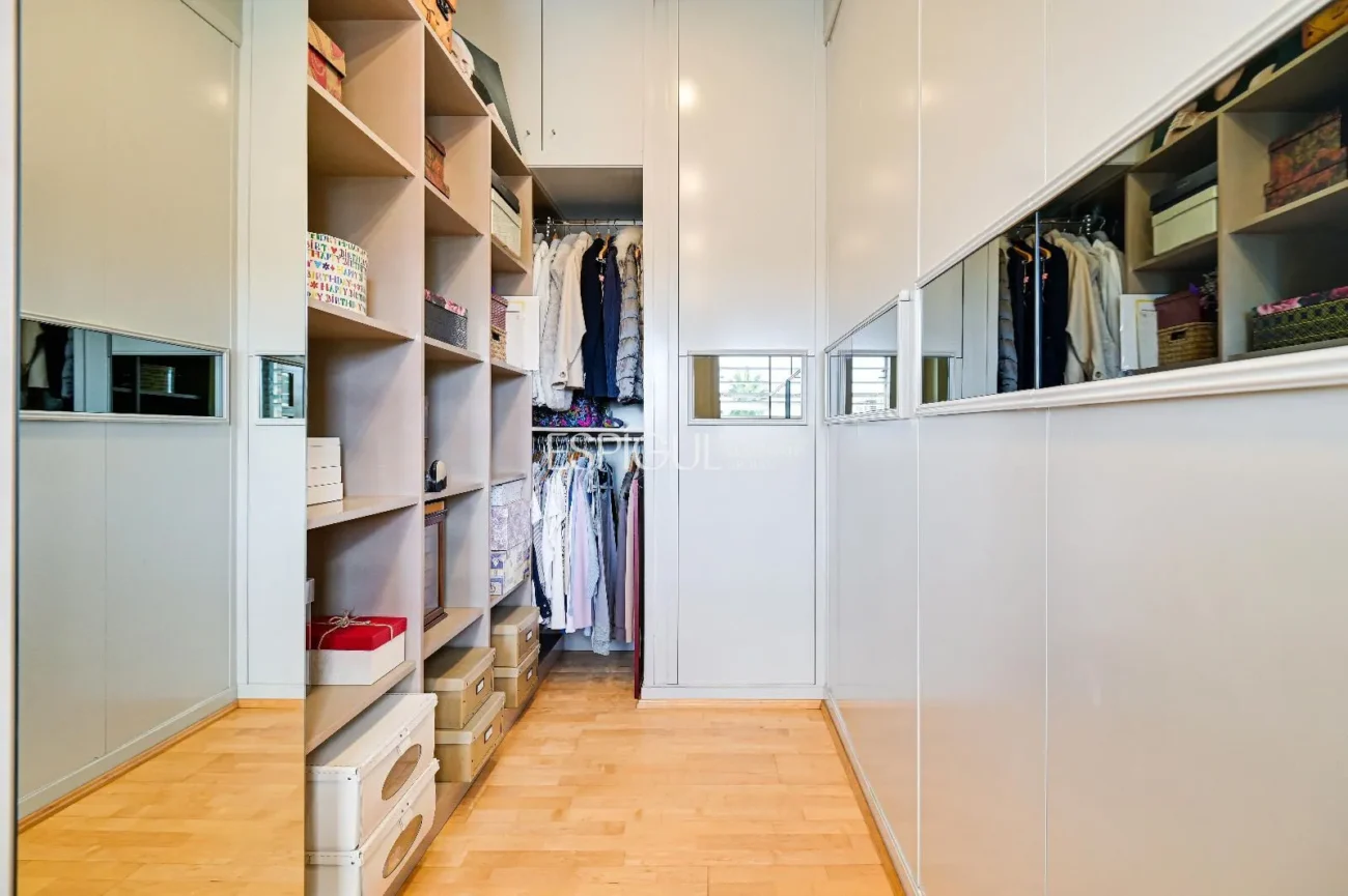 Casa adossada en venda al Parc Central