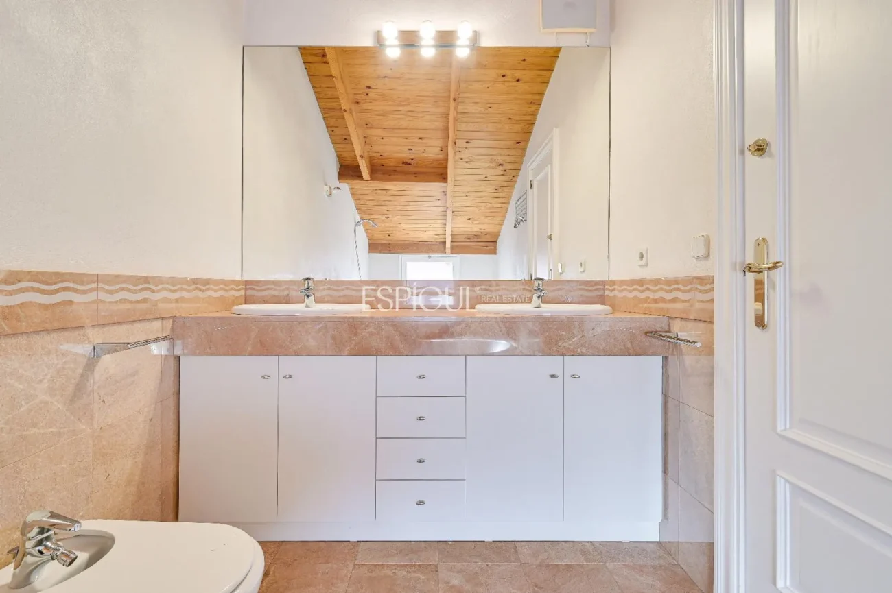 Townhouse for Sale in Parc Central