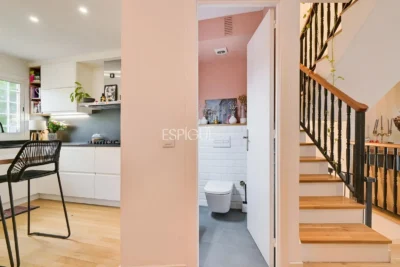 Casa adossada reformada en venda a Sant Domènec