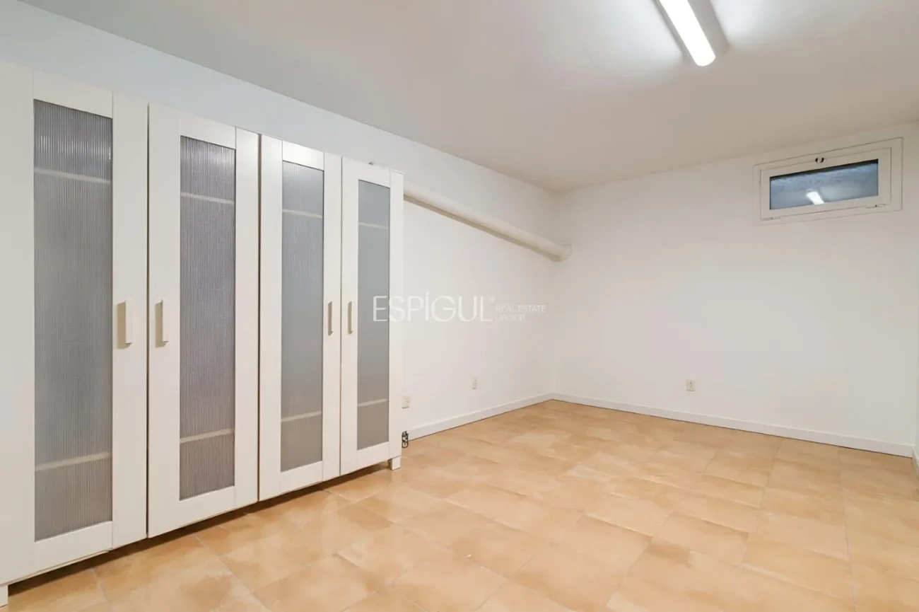 Casa adossada reformada en venda a Sant Domènec