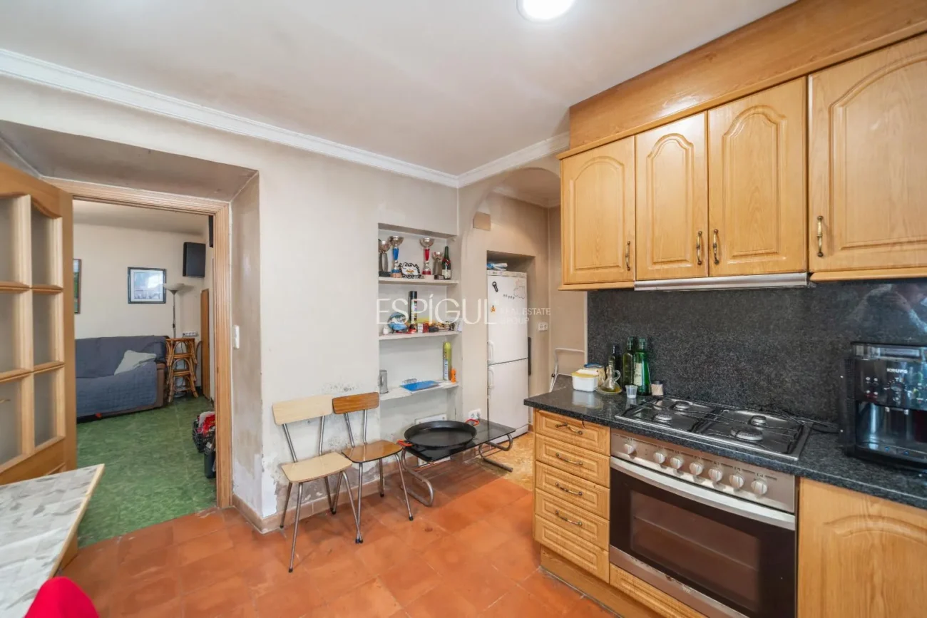 Casa amb jardí al barri de Sant Daniel de Girona