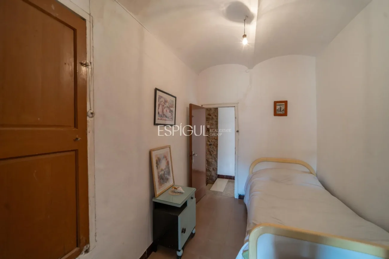 Casa amb jardí al barri de Sant Daniel de Girona