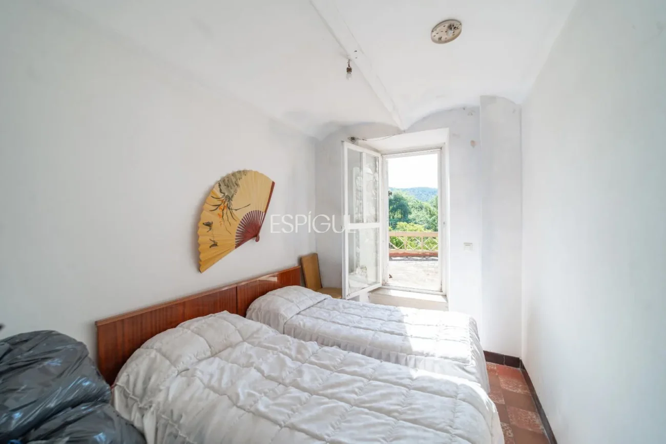 Casa amb jardí al barri de Sant Daniel de Girona