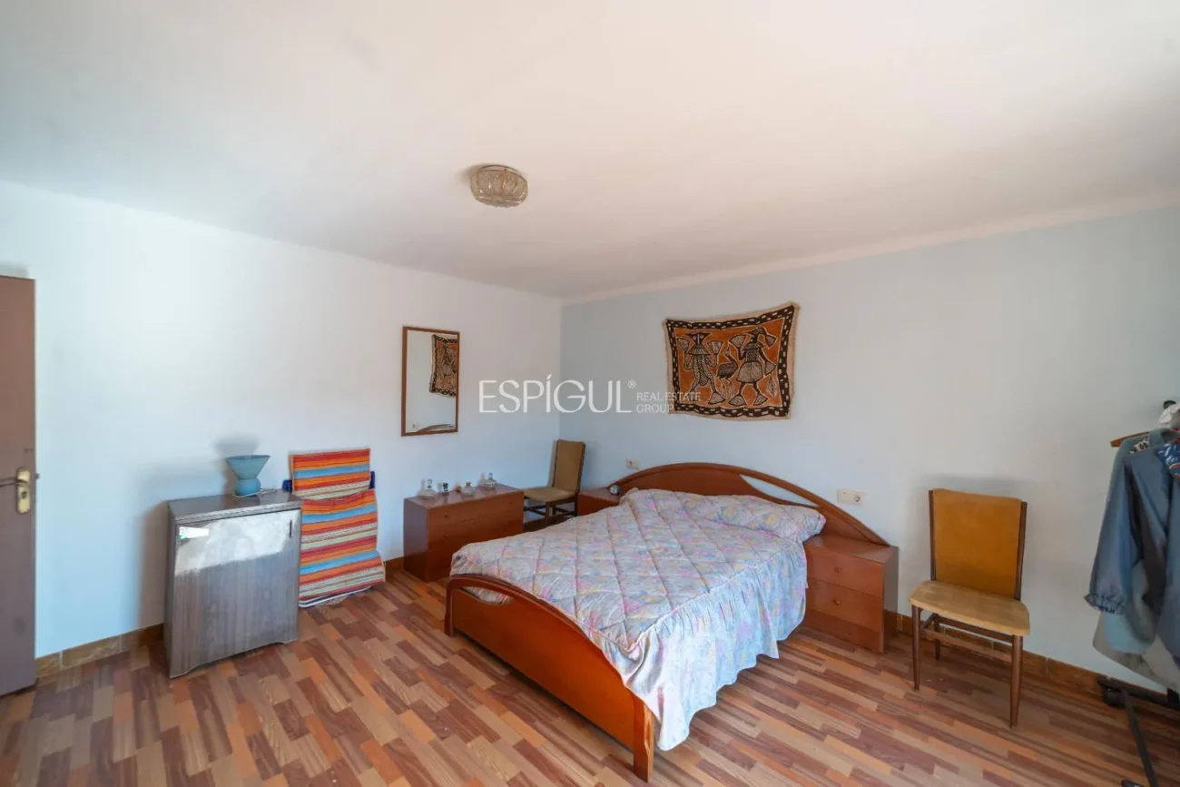 Casa amb jardí al barri de Sant Daniel de Girona